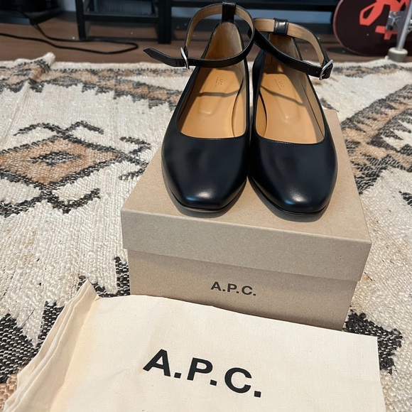 A.P.C. Black Heels - Picture 2 of 4